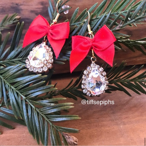 Handmade Red Bow Sparkly Teardrop Dangly Earrings NWT - Picture 5 of 6